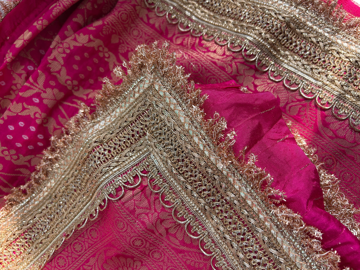 Noor Jahan Bandhej Banarasi Saree (Rani Pink)
