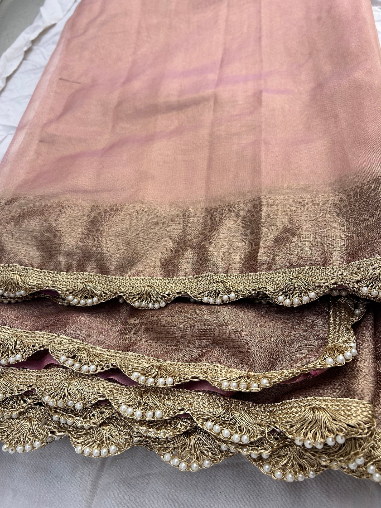 Gulabi Noor Saree