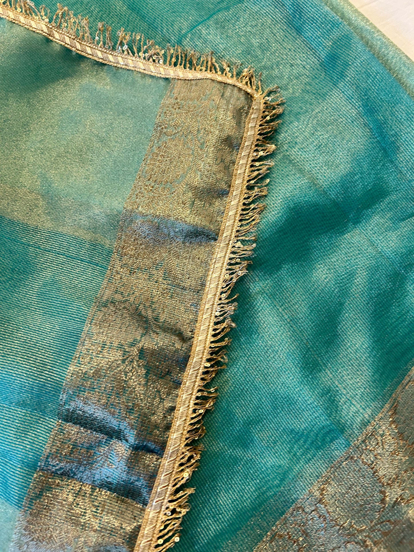 Ferozi Saree