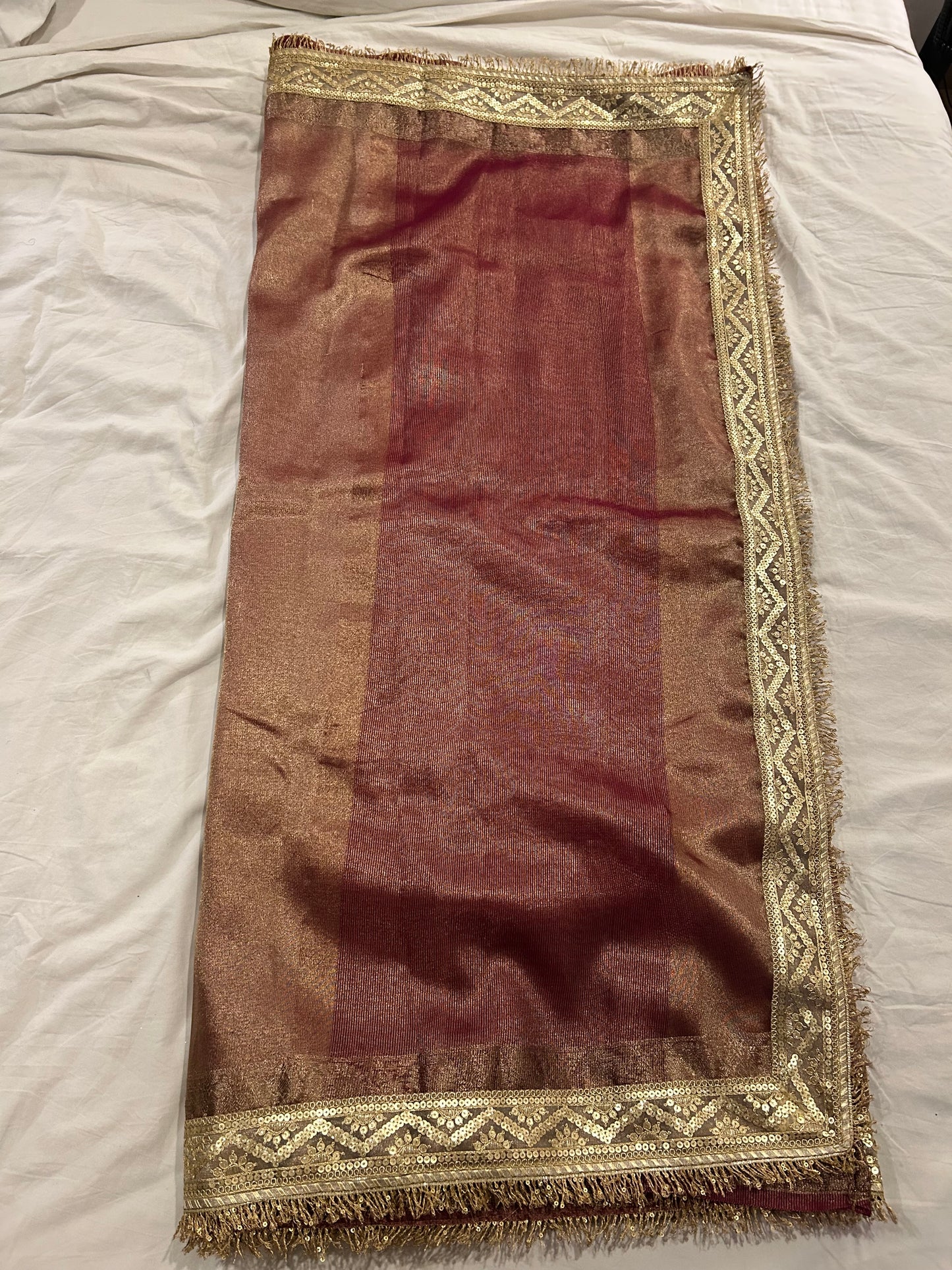 Gul-e-Nazakat Saree
