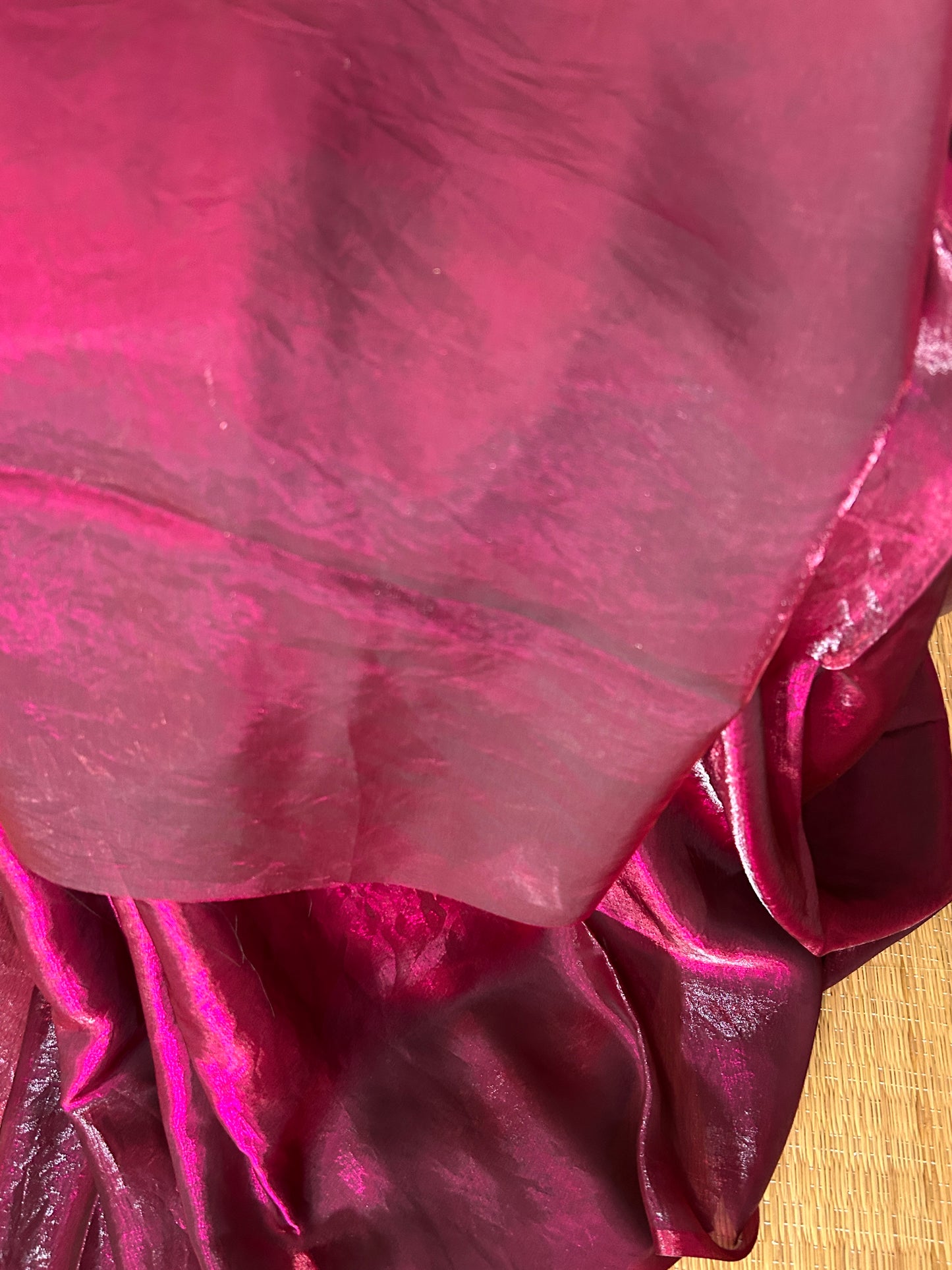 Bombshell Fountain Silk Saree